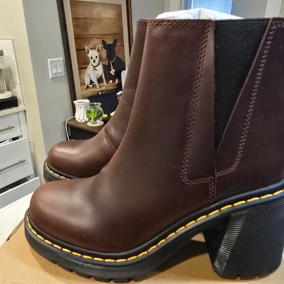 Dr. Martens Spence Flared Heel Ankle Boots Brown Leather Women’s 7 31756201 NEW - Picture 3 of 13